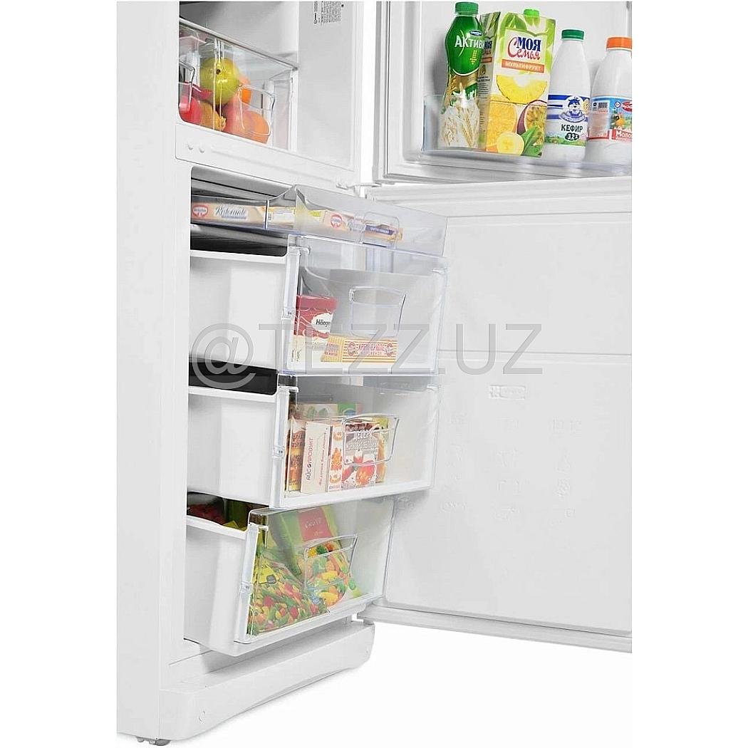 Холодильник Indesit ES 20