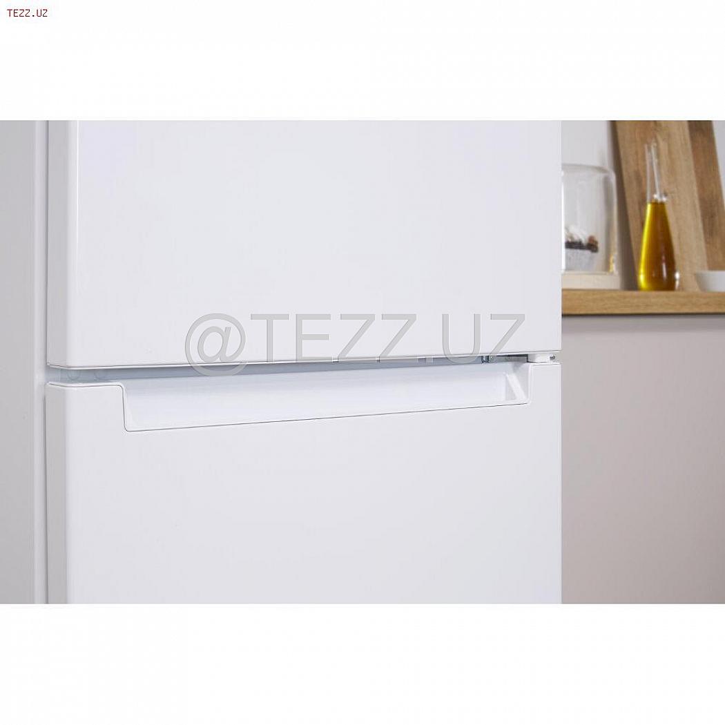 Холодильник Indesit DF 5200 W