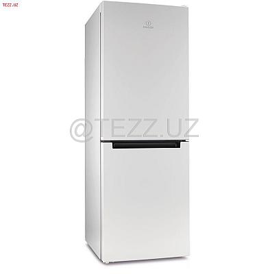 Холодильник  Indesit DS 4160 W