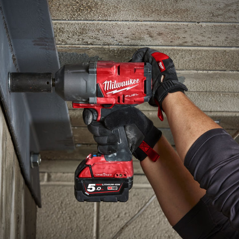 Аккумуляторный гайковерт Milwaukee M18 ONEFHIWP12-0X ONE-KEY FUEL 1/2